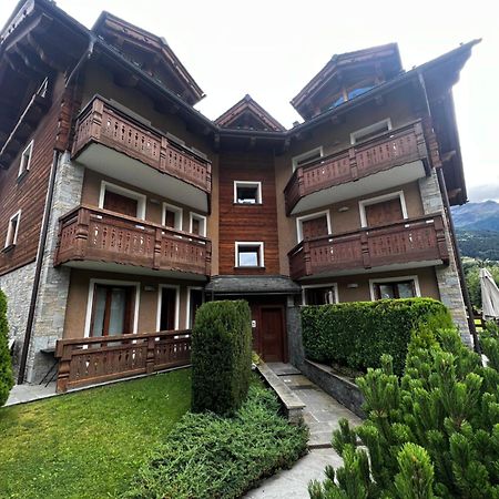 Appartamento Incantevole Con Box E Ski Room, Wi-Fi, Бормио Екстериор снимка